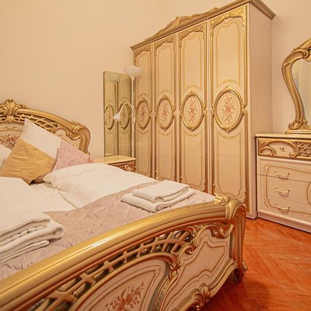 Apartament The Grand Royal 3Bdr Heart Of Old Town Praga Zewnętrze zdjęcie