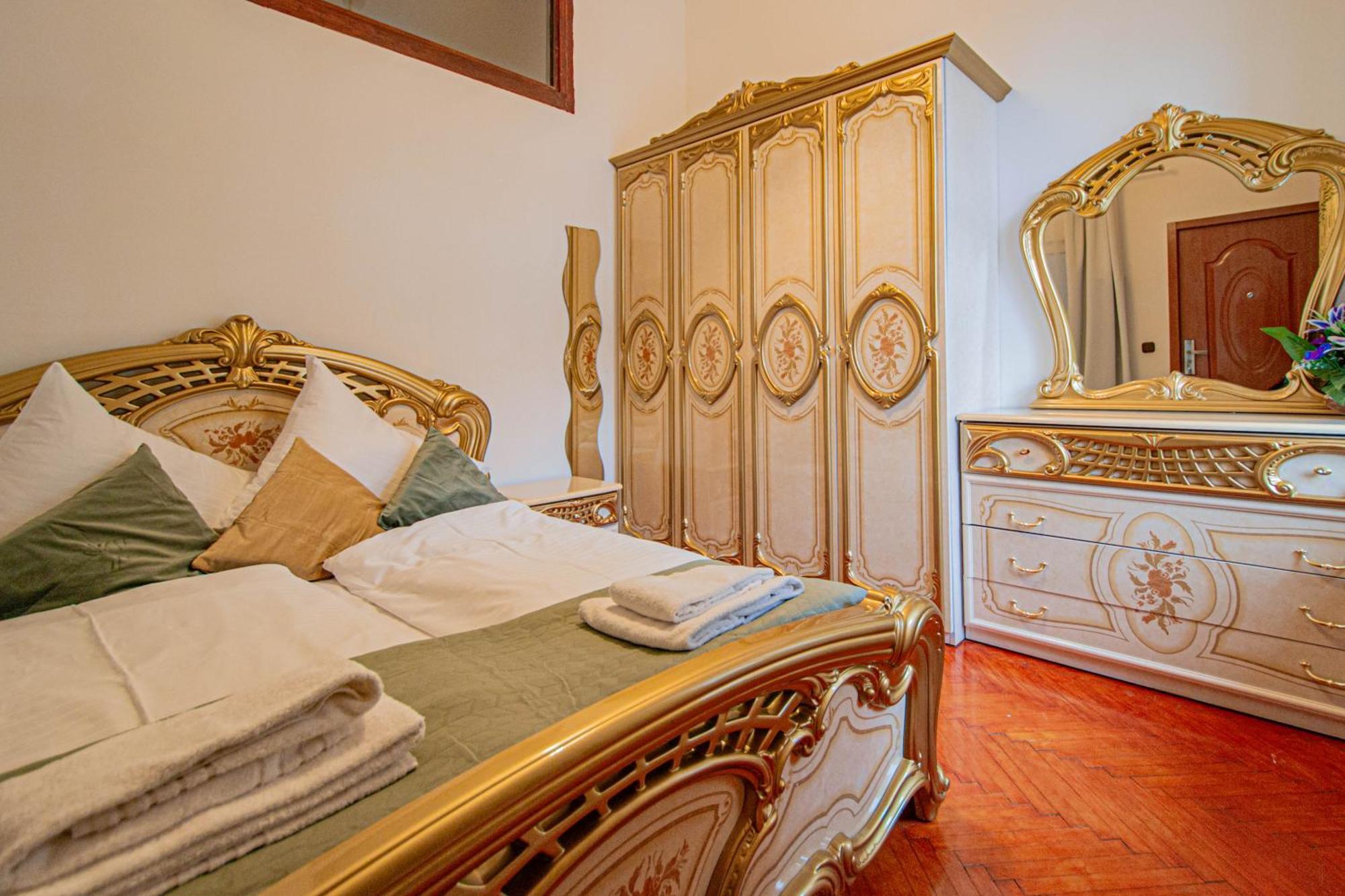 Apartament The Grand Royal 3Bdr Heart Of Old Town Praga Zewnętrze zdjęcie